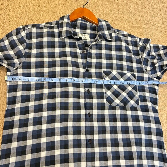 Aritzia TNA checkered button-up shirt blue white - Picture 10 of 11